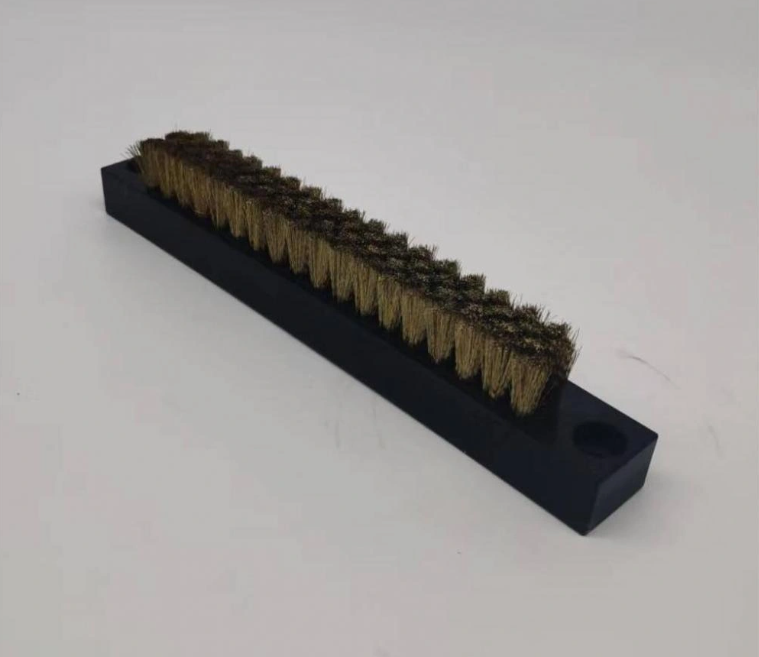 Cleaning brush